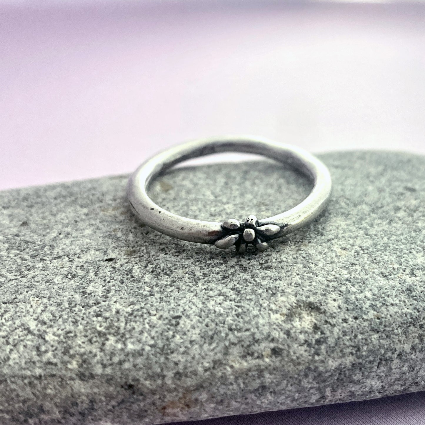 Simple sterling silver, round wire ring- Tiny Flower design